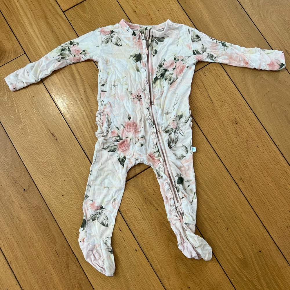 Posh Peanut Footie Ruffled Zipper One Piece - Light Pink Floral; 6-9 months